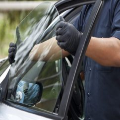 Фото замены бокового стекла авто