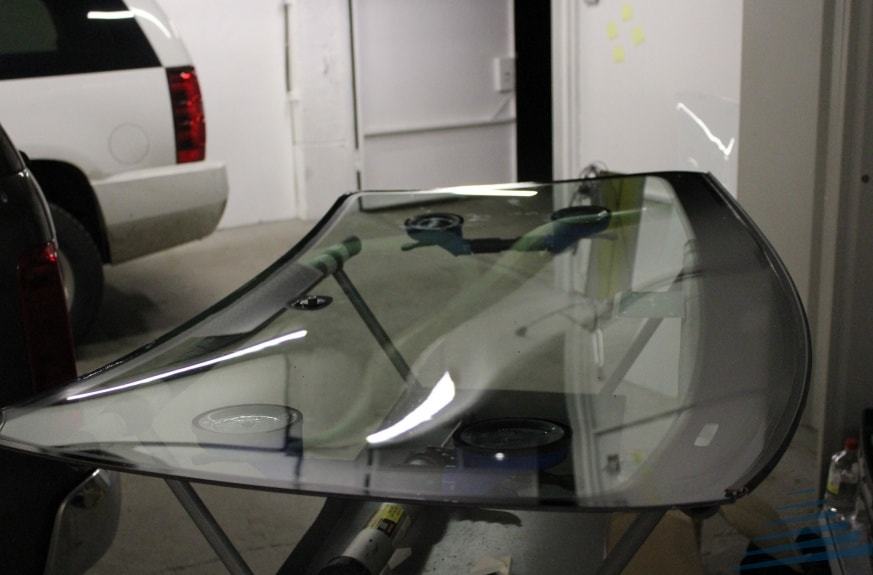 фото замена лобового стекла авто